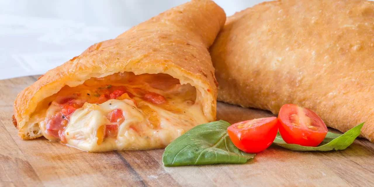 Specialità napoletana. Scopri chi detiene il primato della migliore pizza fritta a Napoli