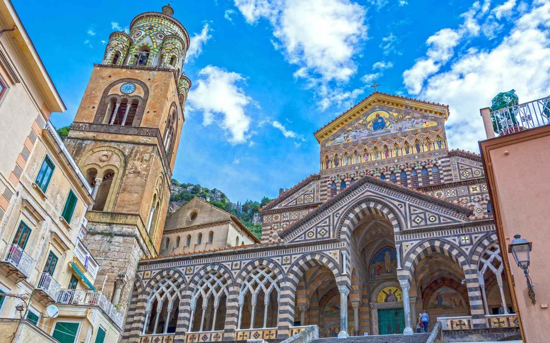 In Campania c’è un posto meraviglioso che ogni anno attira turisti da tutto il mondo: scopri i dettagli e la storia