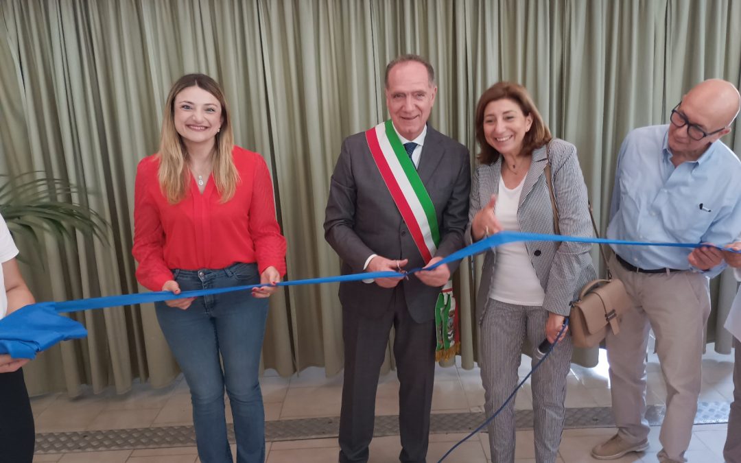 Luigi Mennella sindaco: inaugurata sala teatro alla scuola Morelli