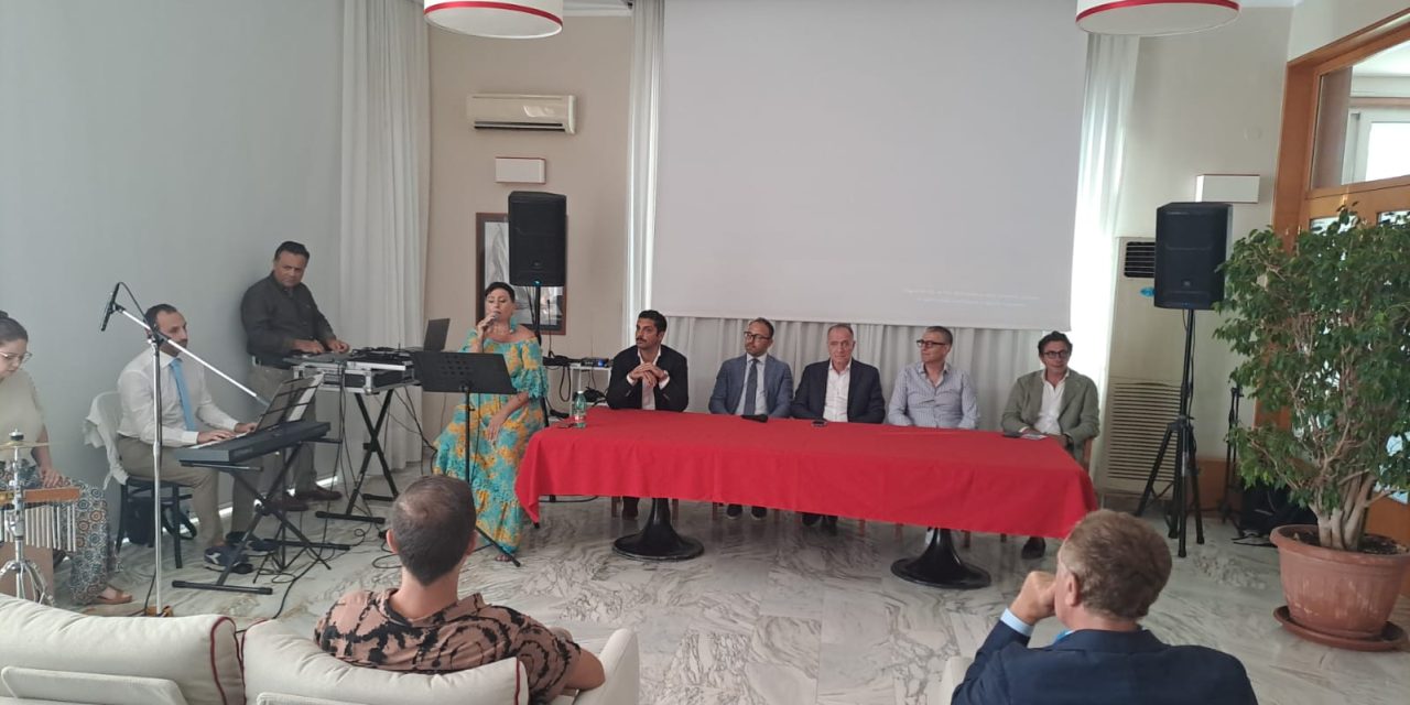 Torre del Greco. Presentato il docufilm Torre Blu dedicato al rapporto della città con il mare