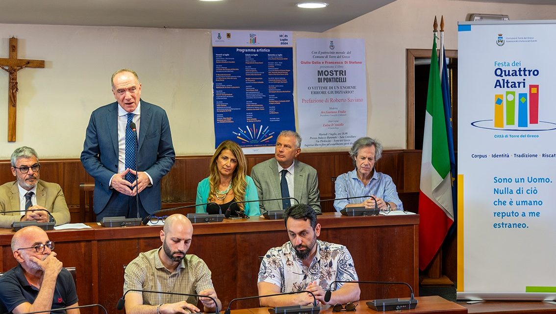 Torre del Greco. Presentato il programma della festa dei quattro altari Max Gazzè, Enzo Avitabile e La Maschera gli artisti che si esibiranno a via Comizi