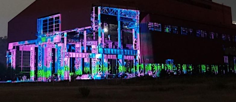 Lighting Flowers Bagnoli: da strutture industriali dismesse a museo a cielo aperto con graffiti digitali e videomapping