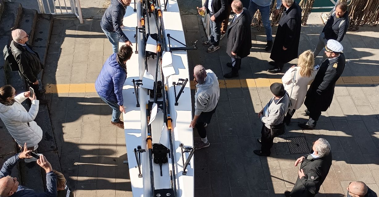 Circolo Nautico Torre del Greco, varata l’imbarcazione Coastal Rowing “Corallina”